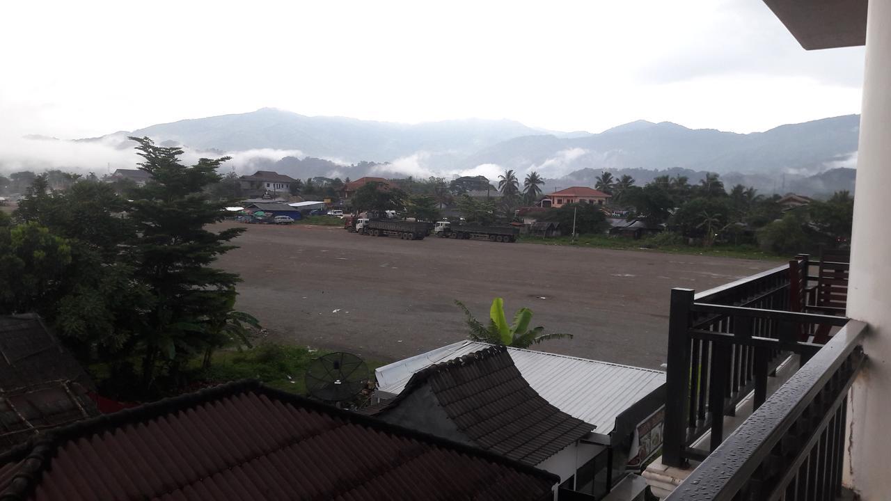 The Garden Pany Hotel Vang Vieng Buitenkant foto
