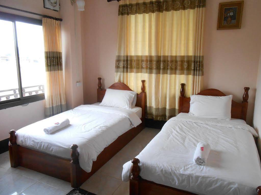 The Garden Pany Hotel Vang Vieng Buitenkant foto